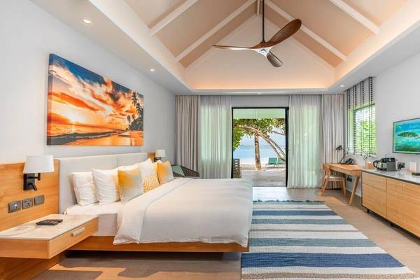 Sunset Beach Villa with Jacuzzi