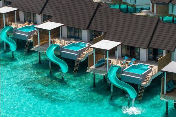 Meyyafushi Maldives - Water Pool Suite with Slide