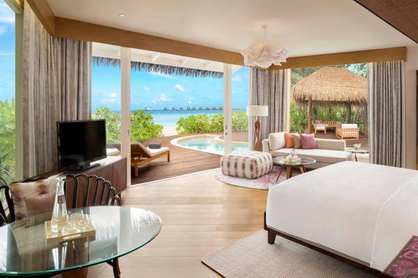 JW-Marriott_Maldives_Winter-Escape-Bedroom