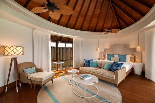 Constance_Halaveli_Maldives_Wasservillen_Neugestaltung_Living