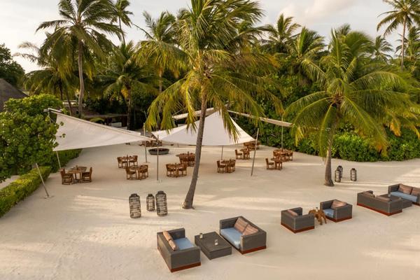 Constance_Halaveli_Maldives_Strandbereich