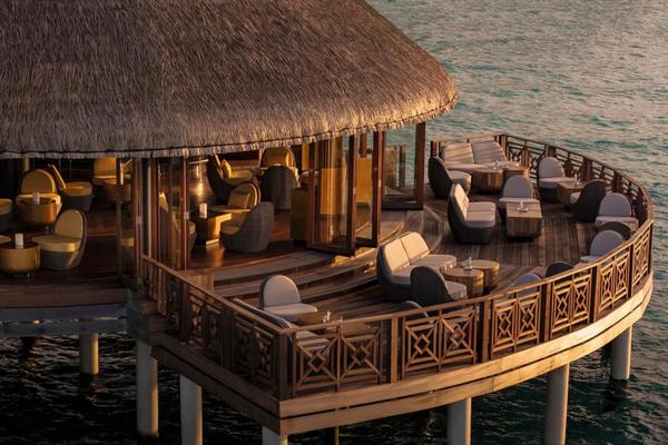 Constance_Halaveli_Maldives_Restaurant_Jing_Außenbereich