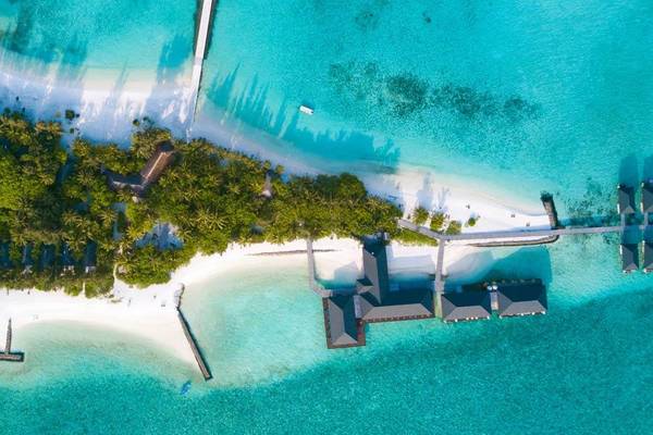 Luftaufnahme der Wasservillen, Summer Island Maldives