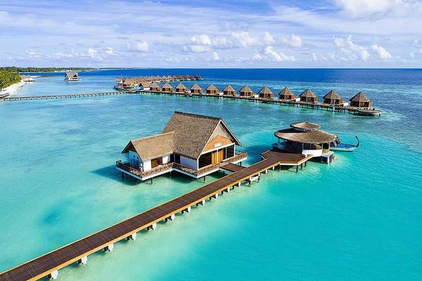 Luftaufnahme Küste, Mercure Maldives Kooddoo Resort