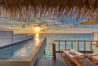 ozen-life-maadhoo-maldives-wind-villa-with-pool-sunset-pool
